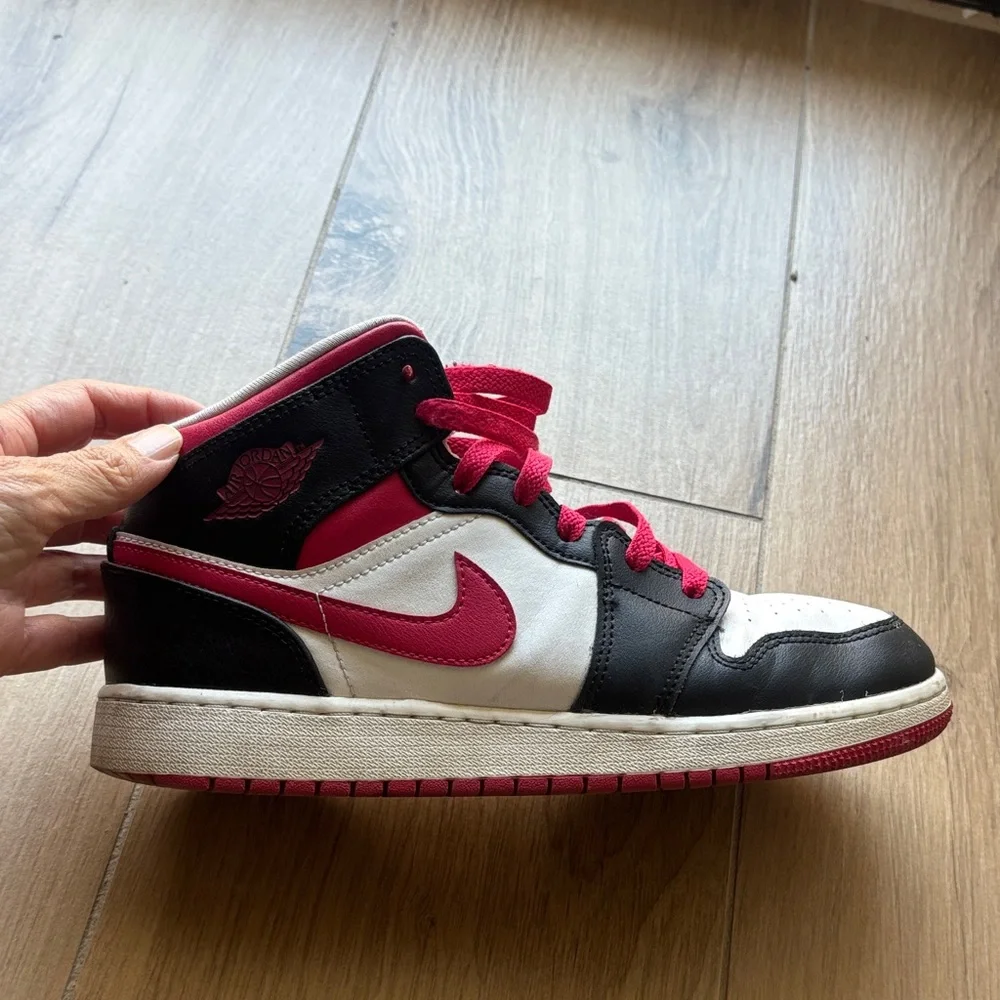 Nike Air Jordan 1 Mid Sneakers in Red, Black & White - Picture 5 of 8